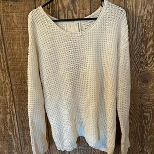 White sweater | B. Mota